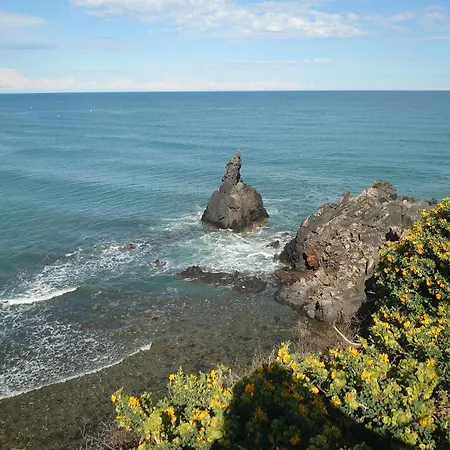 Апартаменты 5 Min From The Sea Агд