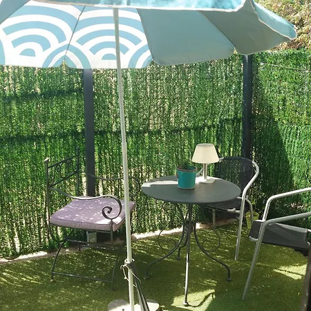 5 Min From The Sea Апартаменты *