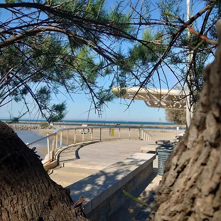 5 Min From The Sea Агд